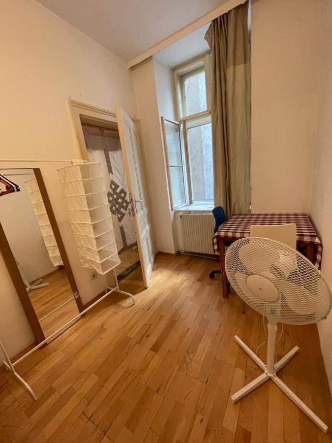 City Apartment And Rooms Виена Екстериор снимка