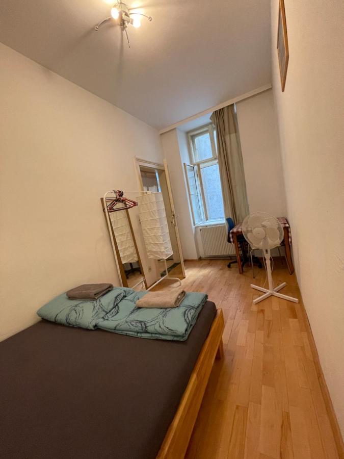 City Apartment And Rooms Виена Екстериор снимка